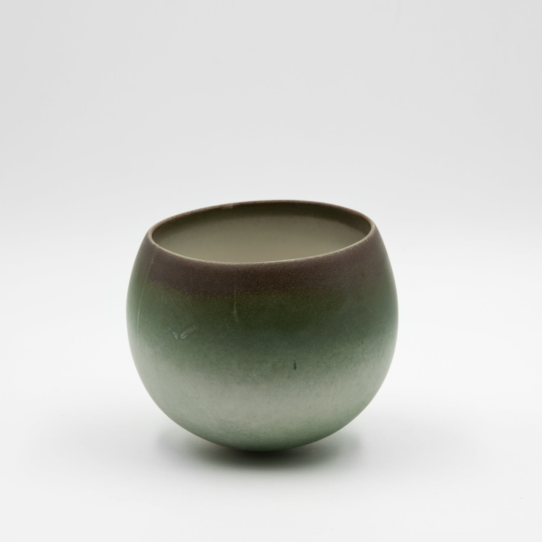 Dark forest round cup